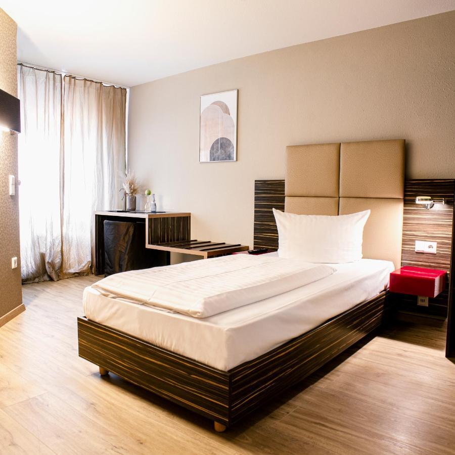 Arkade Hotel Am Theater Хейльбронн Экстерьер фото